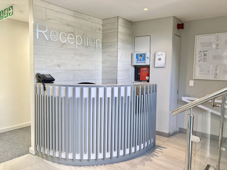 To Let 2 Bedroom Property for Rent in Rondebosch Western Cape